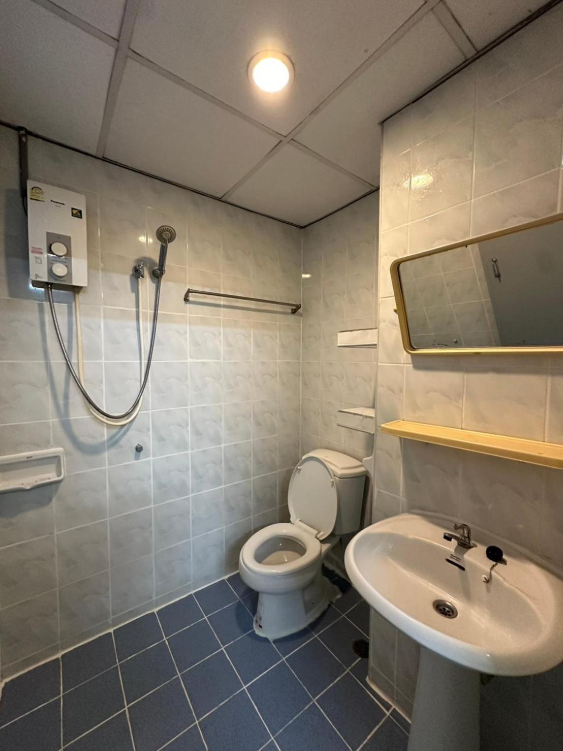 Grand Mandarin Latphrao 130 Khách sạn 2*