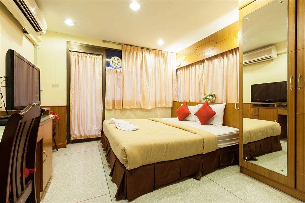Grand Mandarin Latphrao 130 Khách sạn 2*