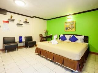 Grand Mandarin Latphrao 130 Khách sạn 2*